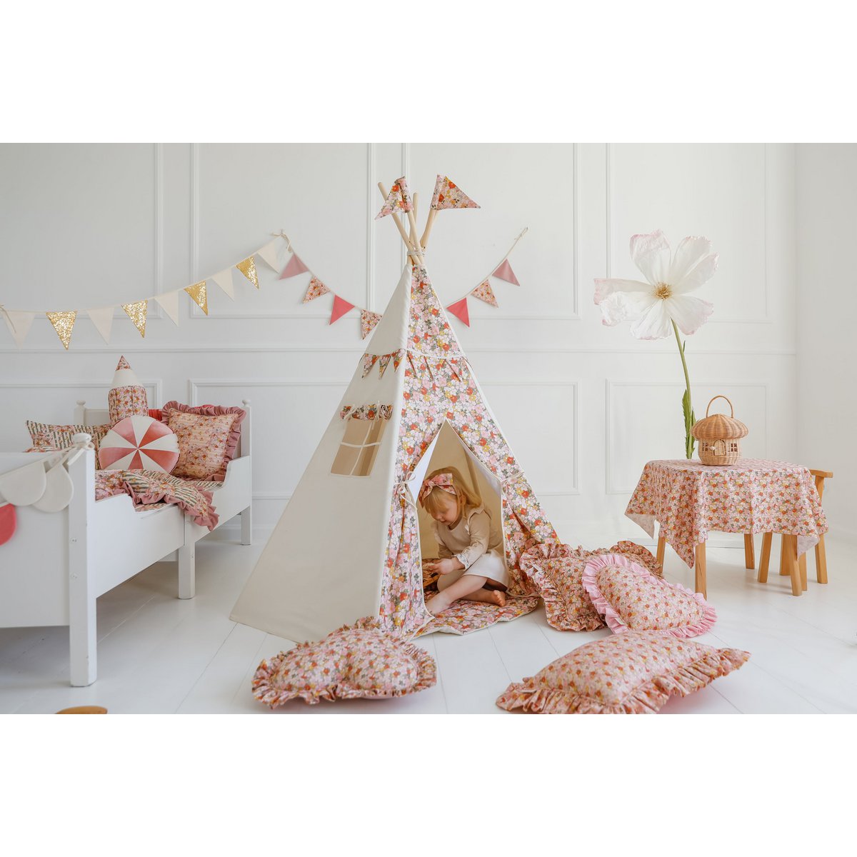 Dubbelzijdig Hartkussen met Ruches - Pink Garden