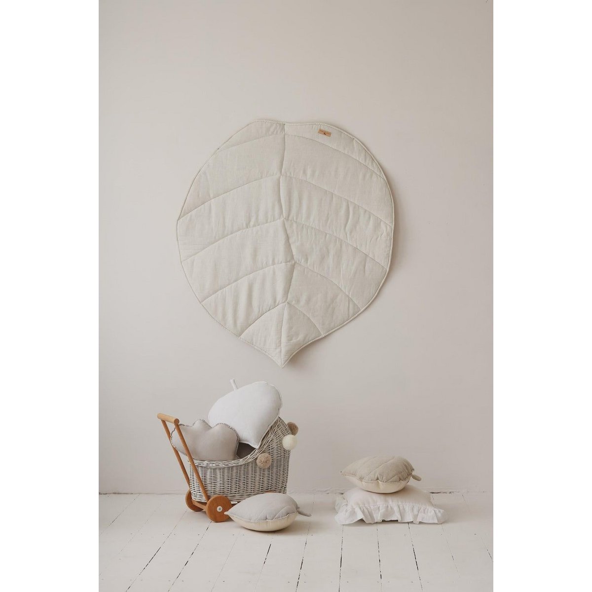 Tipi Speeltent inclusief Bladmat - Shabby Chic White met Ruches