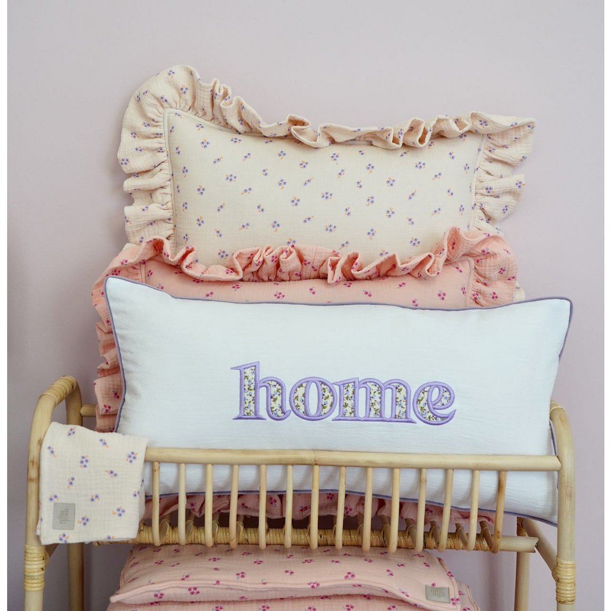 Mousseline Kussen met Ruches - Boho Purple Flowers