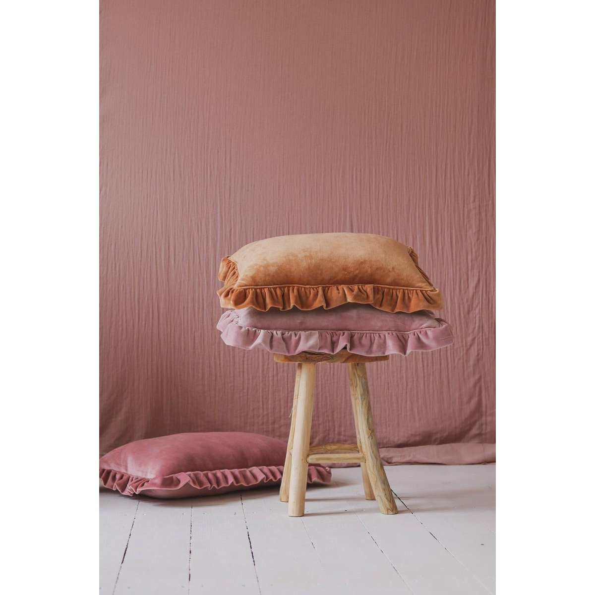 Zacht Fluwelen Kussen met Ruches - Licht Pastel Roze