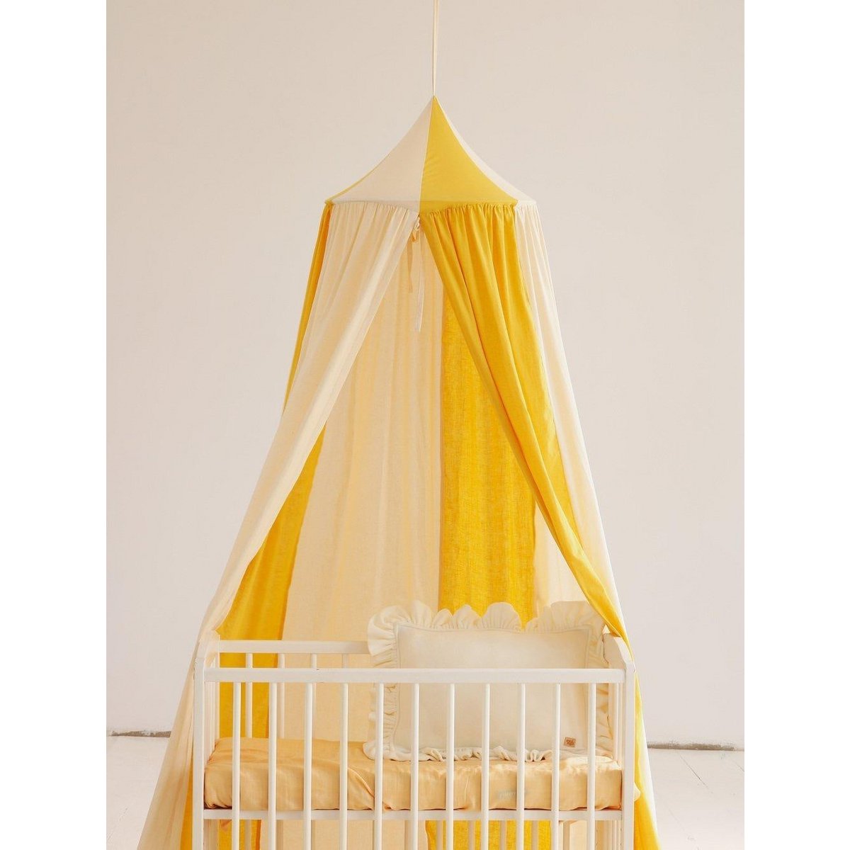 Bedgordijn/Bedhemel Kinderkamer - Honey Circus